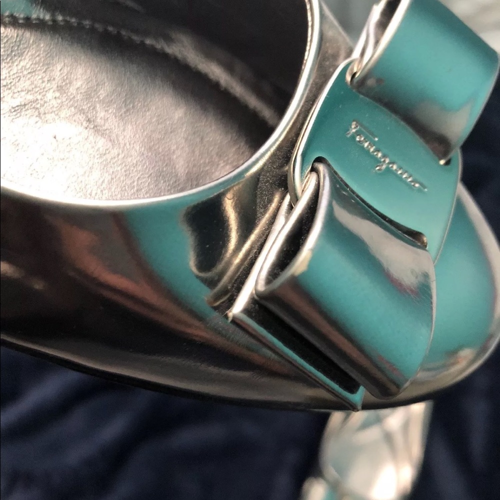 Salvatore Ferrgamo Varina 6.5B Silver Mirrored - Picture 6 of 8